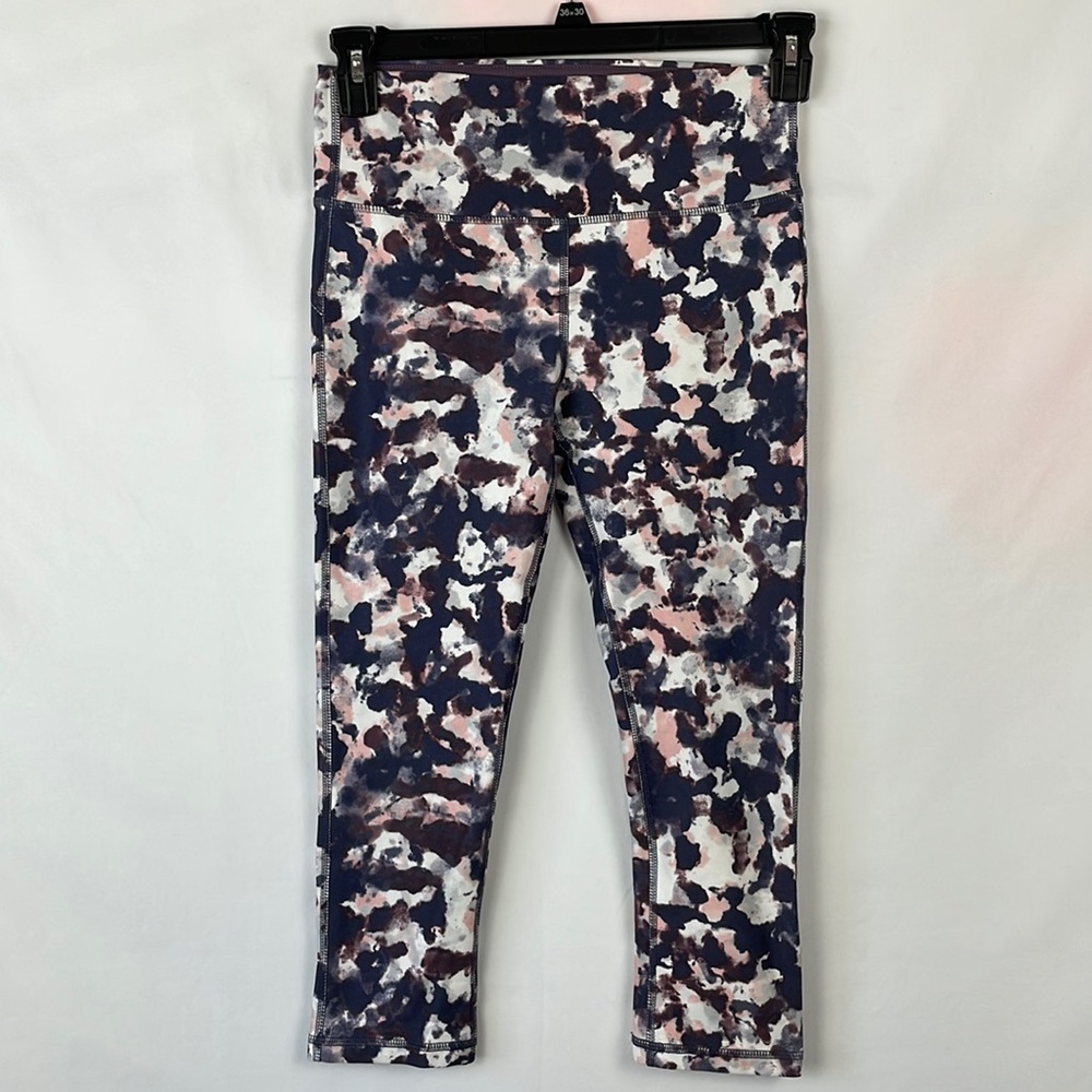 Marika Sport Purple Watercolor Camo Pattern Cropped Leggings - Size Medium